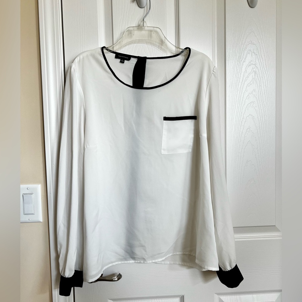 Spense, White & Black Two Tone Long Sleeves, Buttoned Back Blouse. X-Large